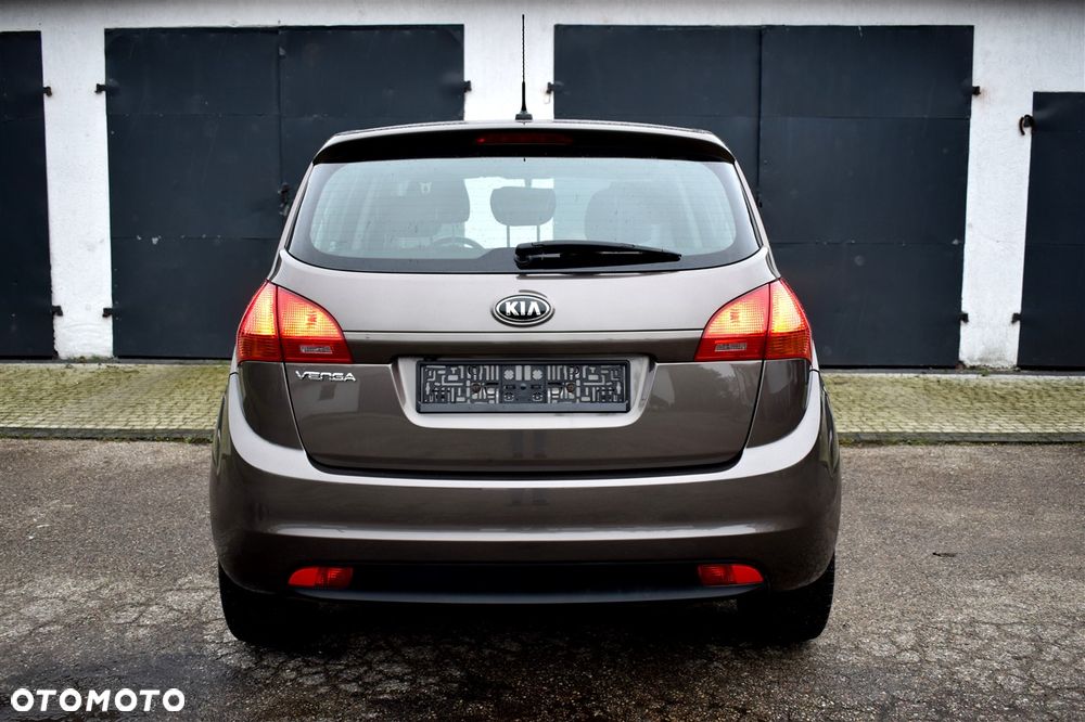 Kia Venga 1.4 CVVT Fifa World Cup Edition - 9