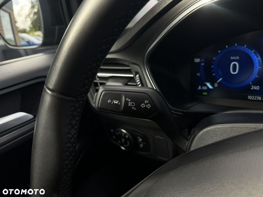 Ford Focus 1.5 EcoBlue STart-Stopp-System TITANIUM X - 20
