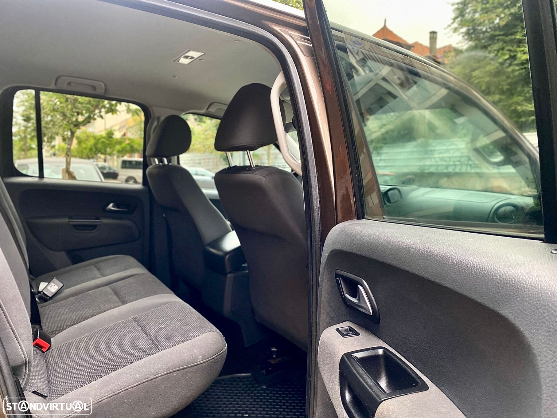 VW Amarok 2.0 BiTDI 4MOTION Trendline - 31