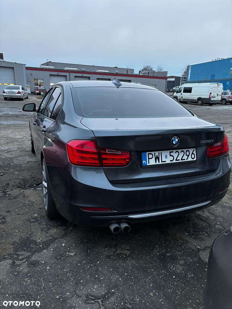 BMW Seria 3 328i Modern Line - 2