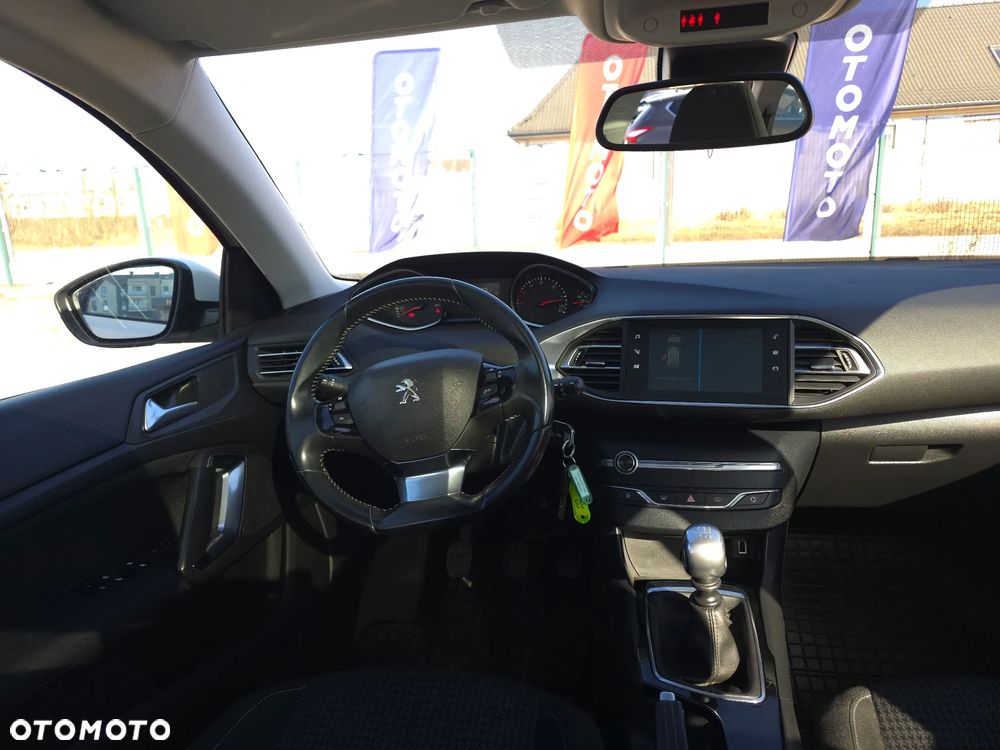 Peugeot 308 1.5 BlueHDi Business Line S&S - 32
