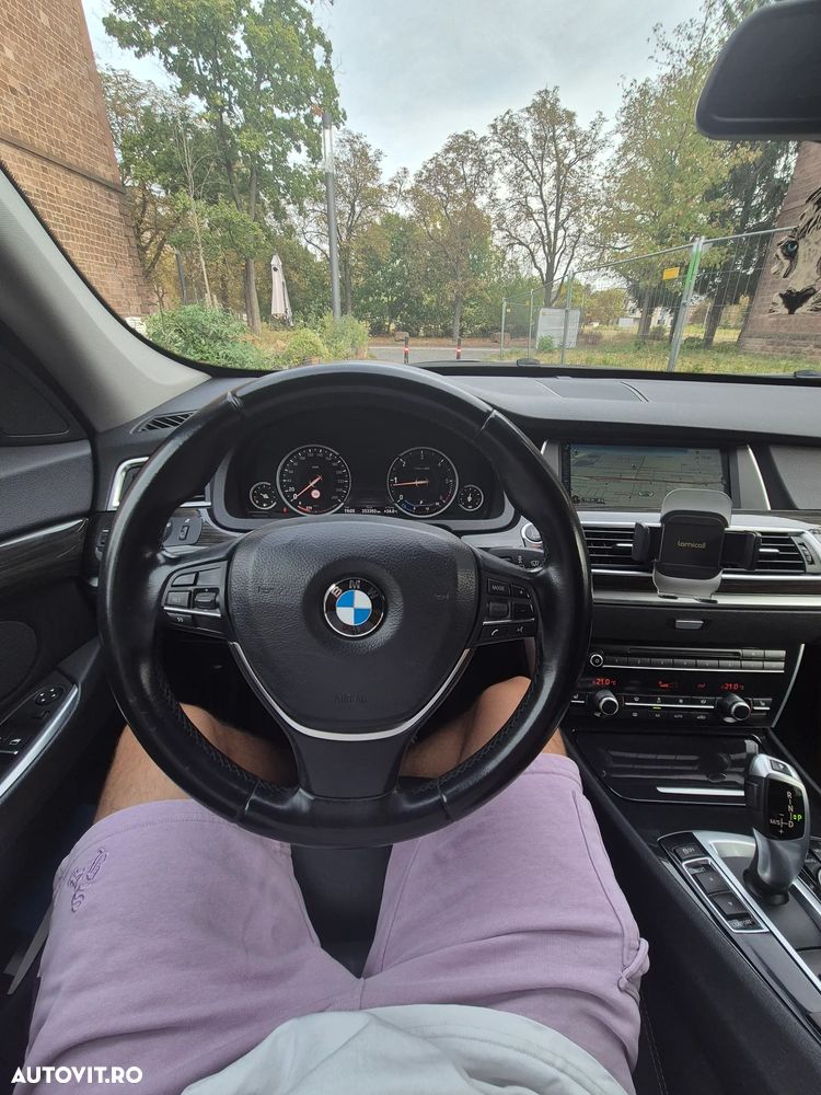 BMW Seria 5 520d Aut. Luxury Line - 9