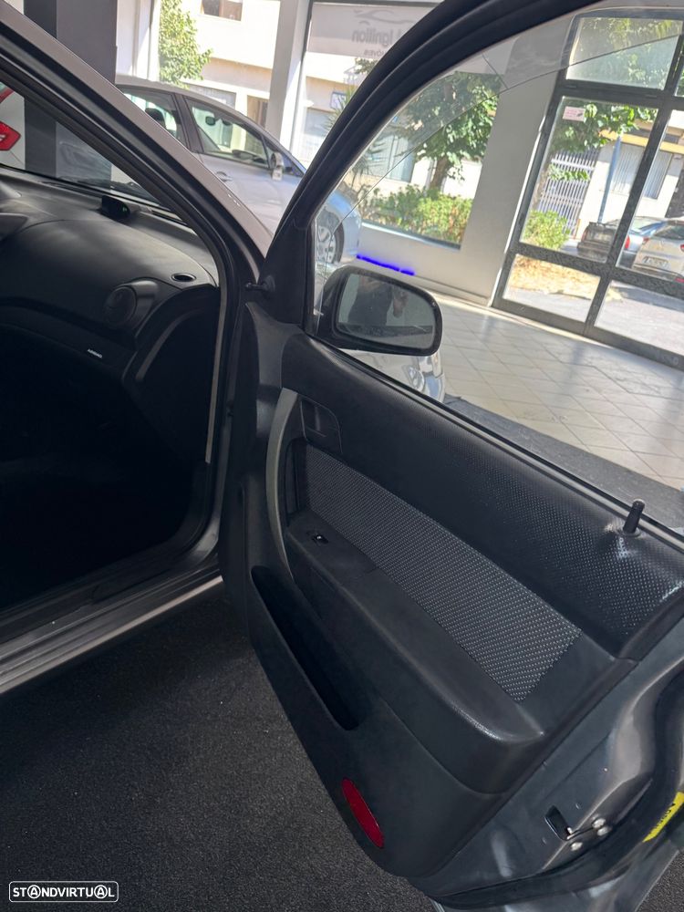 Chevrolet Aveo 1.2 LS - 11