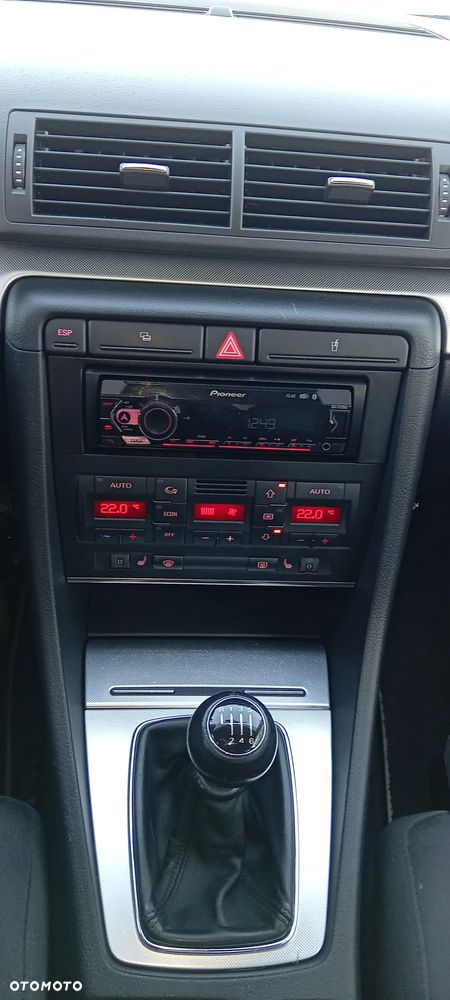 Audi A4 Avant 2.0 TDI - 12