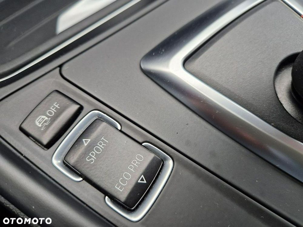BMW Seria 3 320d Efficient Dynamic Edition - 12