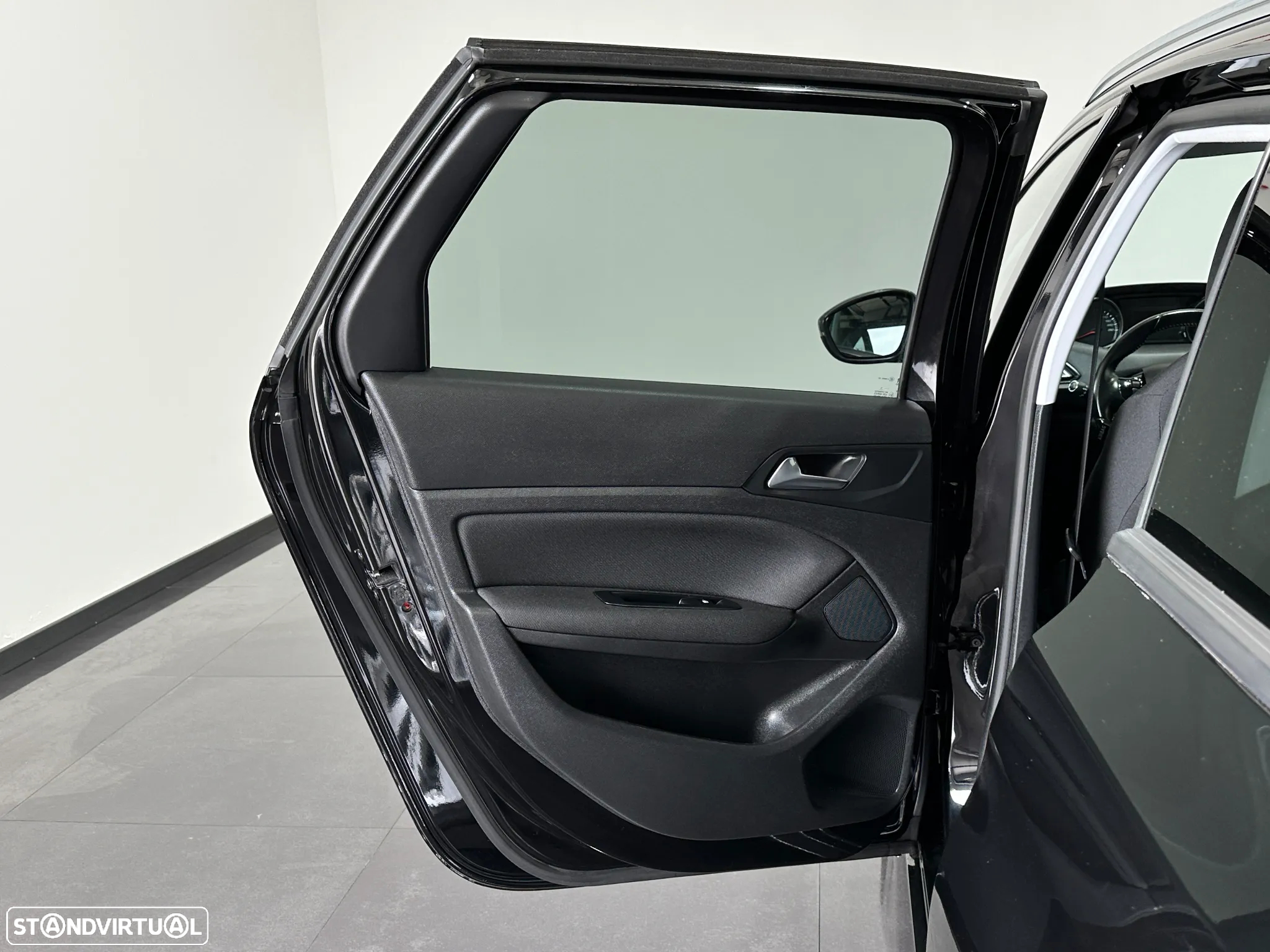Peugeot 308 SW 1.5 BlueHDi Style - 39