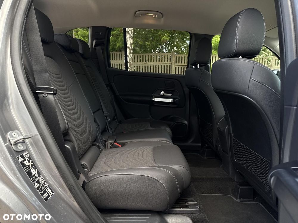 Mercedes-Benz GLB - 20
