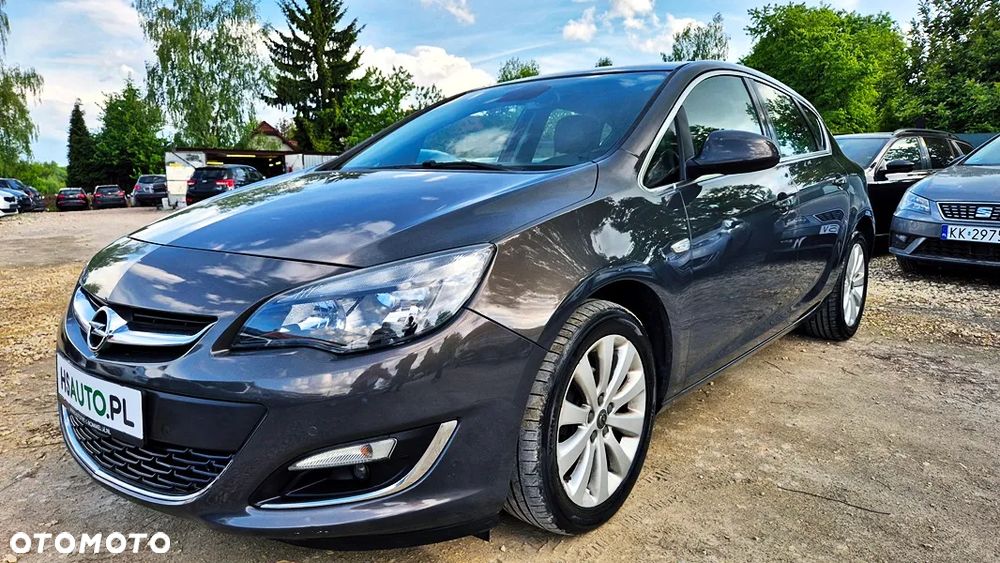 Opel Astra 1.4 Turbo Cosmo - 1