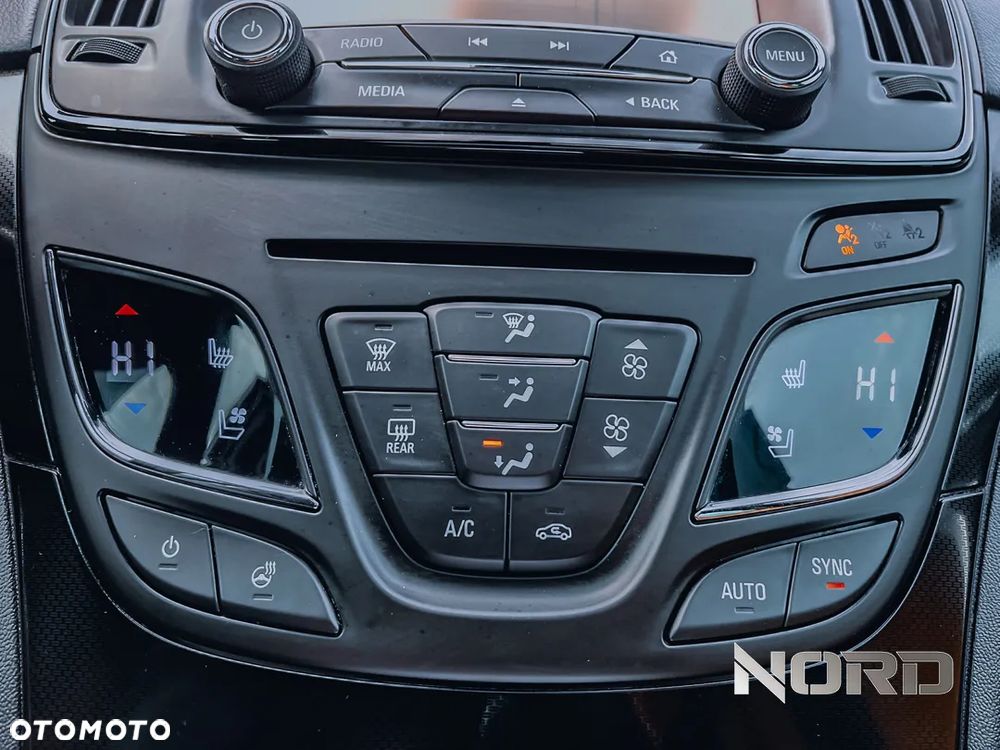 Opel Insignia 2.0 CDTI 4x4 Automatik Business Edition - 26