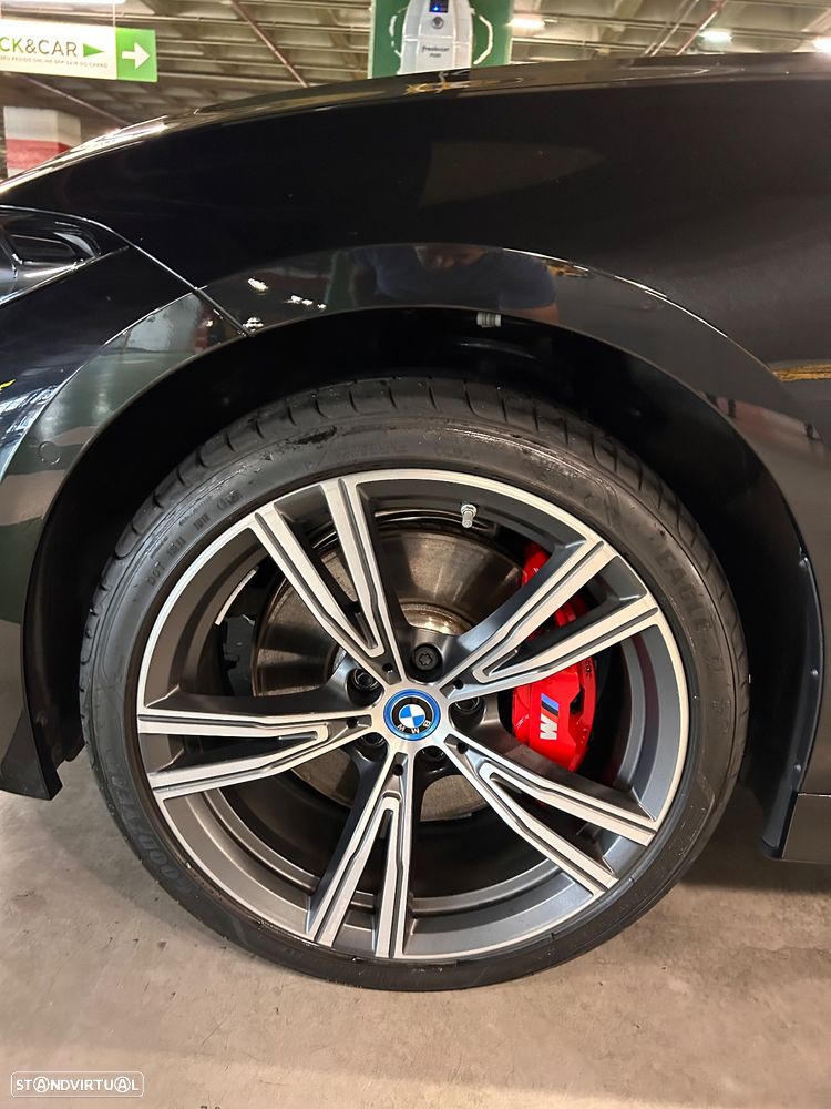 BMW 330 e Touring xDrive Aut. M Sport - 10