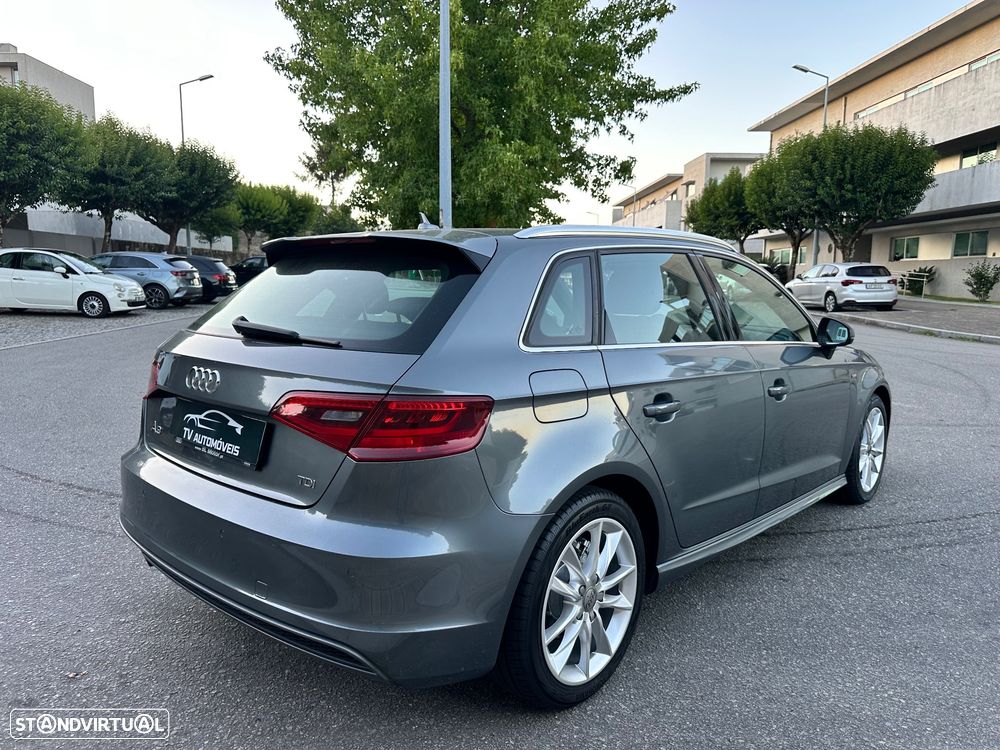 Audi A3 Sportback 1.6 TDI S-line - 12
