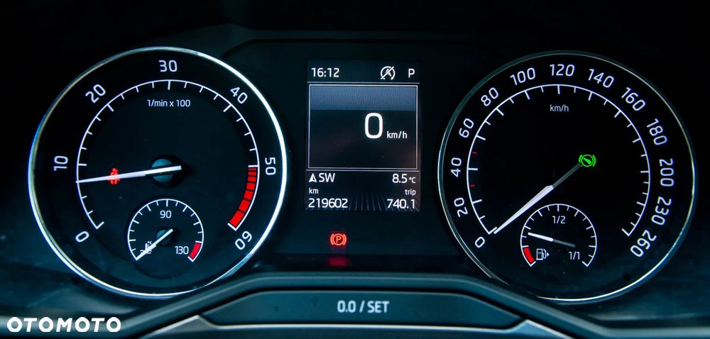 Skoda Superb 2.0 TDI DSG Style - 7
