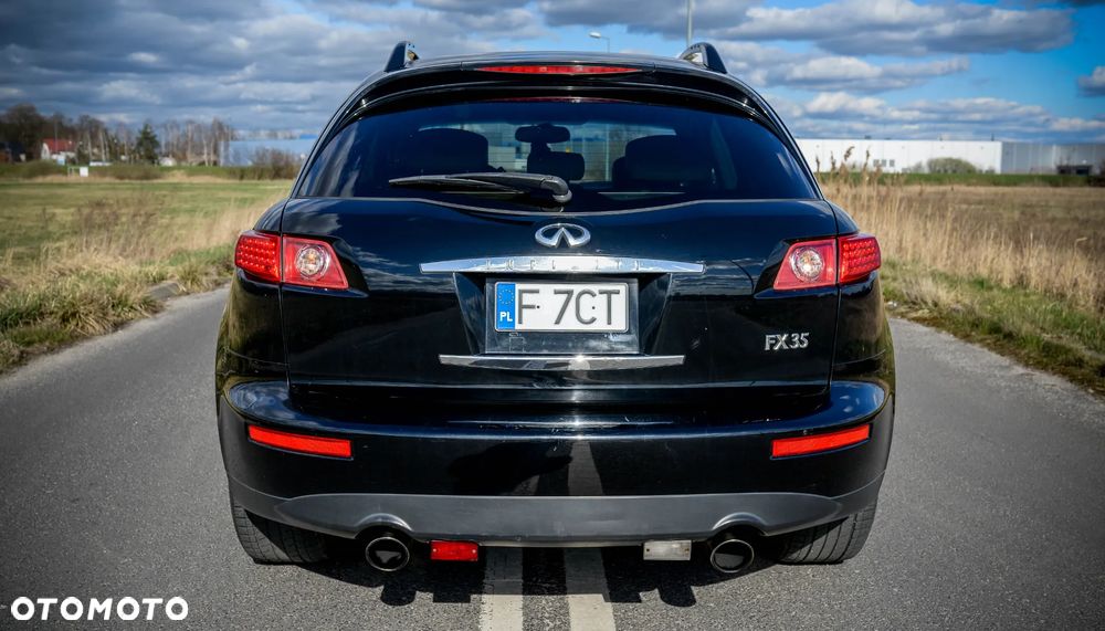 Infiniti FX - 4