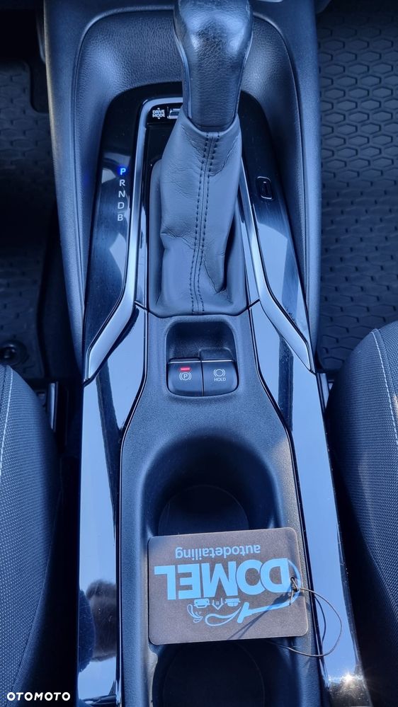 Toyota Corolla 1.8 Hybrid Comfort - 29