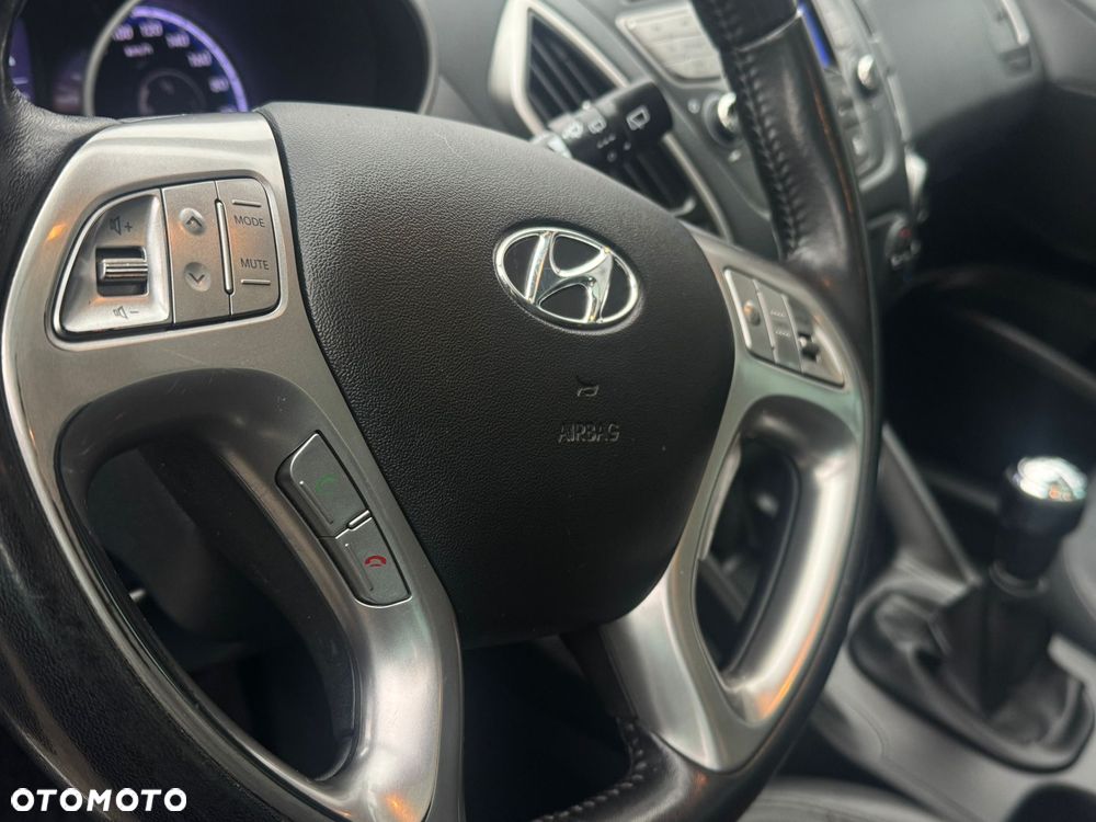Hyundai ix35 2.0 2WD Style - 21
