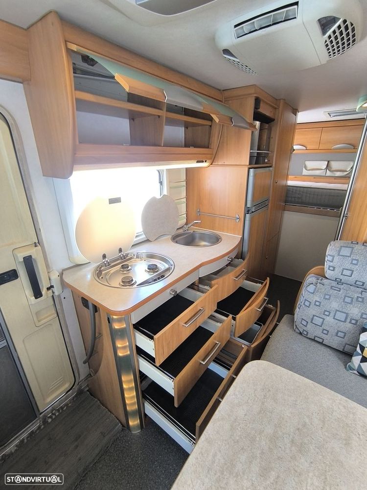 Hymer Classe B B614 Nacional (AL-KO) - 10