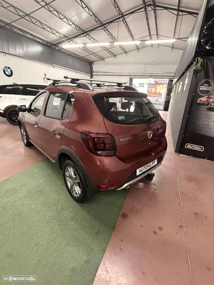 Dacia Sandero 0.9 TCe Stepway - 4