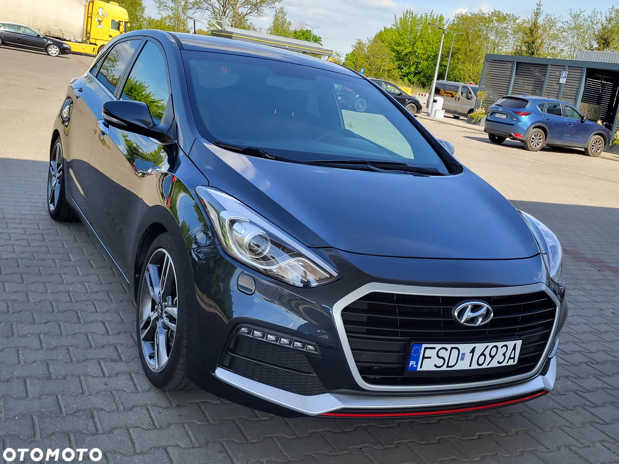 Hyundai i30 1.6 GDI Turbo Luxury - 4