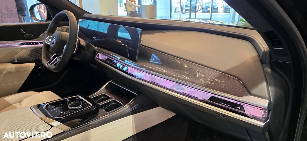 BMW Seria 7 - 13