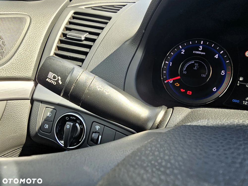 Hyundai i40 Kombi 1.7 CRDi Premium - 37