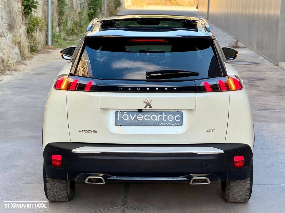 Peugeot 2008 PureTech 155 EAT8 GT - 21