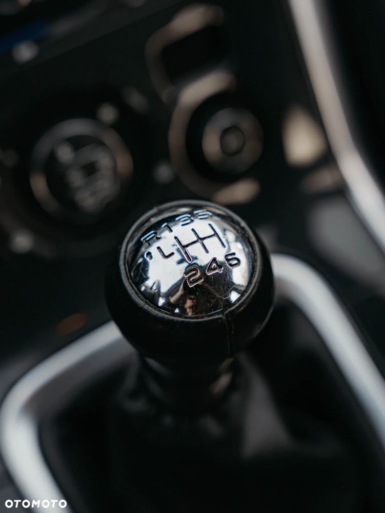 Peugeot 3008 2.0 HDi Allure - 21