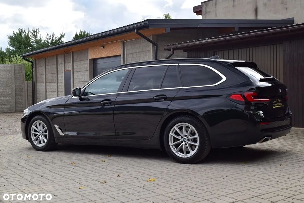 BMW Seria 5 520d - 12