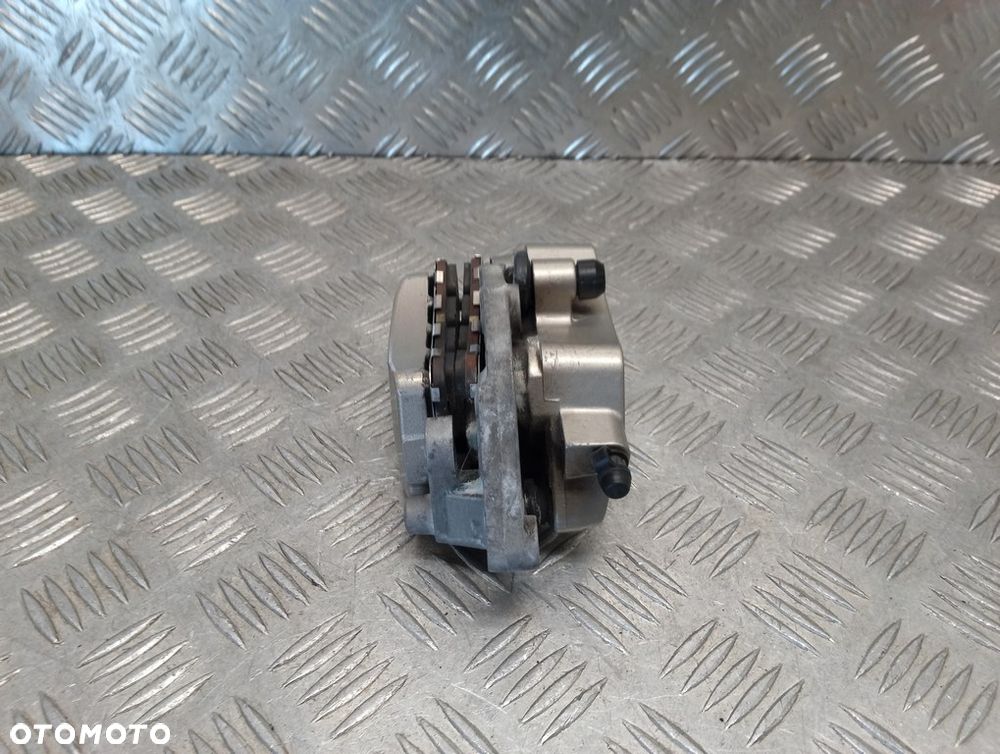 Zacisk hamulca przód prawy HONDA VTX 1800 C/FN/R/S/T 02-08r   PN. 45250-MCV-006 - 4