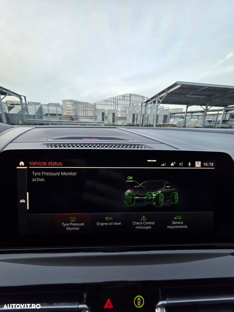 BMW M8 M850i xDrive - 18