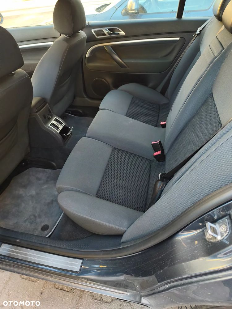 Skoda Superb 2.0 TDI DPF Classic - 2