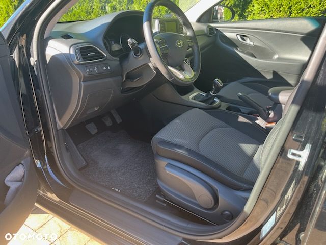 Hyundai i30 1.4 Classic + - 10