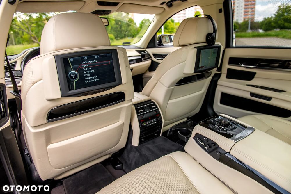 BMW Seria 7 760i - 28