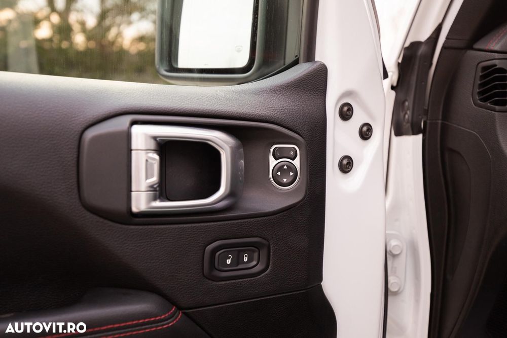 Jeep Wrangler 2.0 Turbo AT8 Rubicon - 38