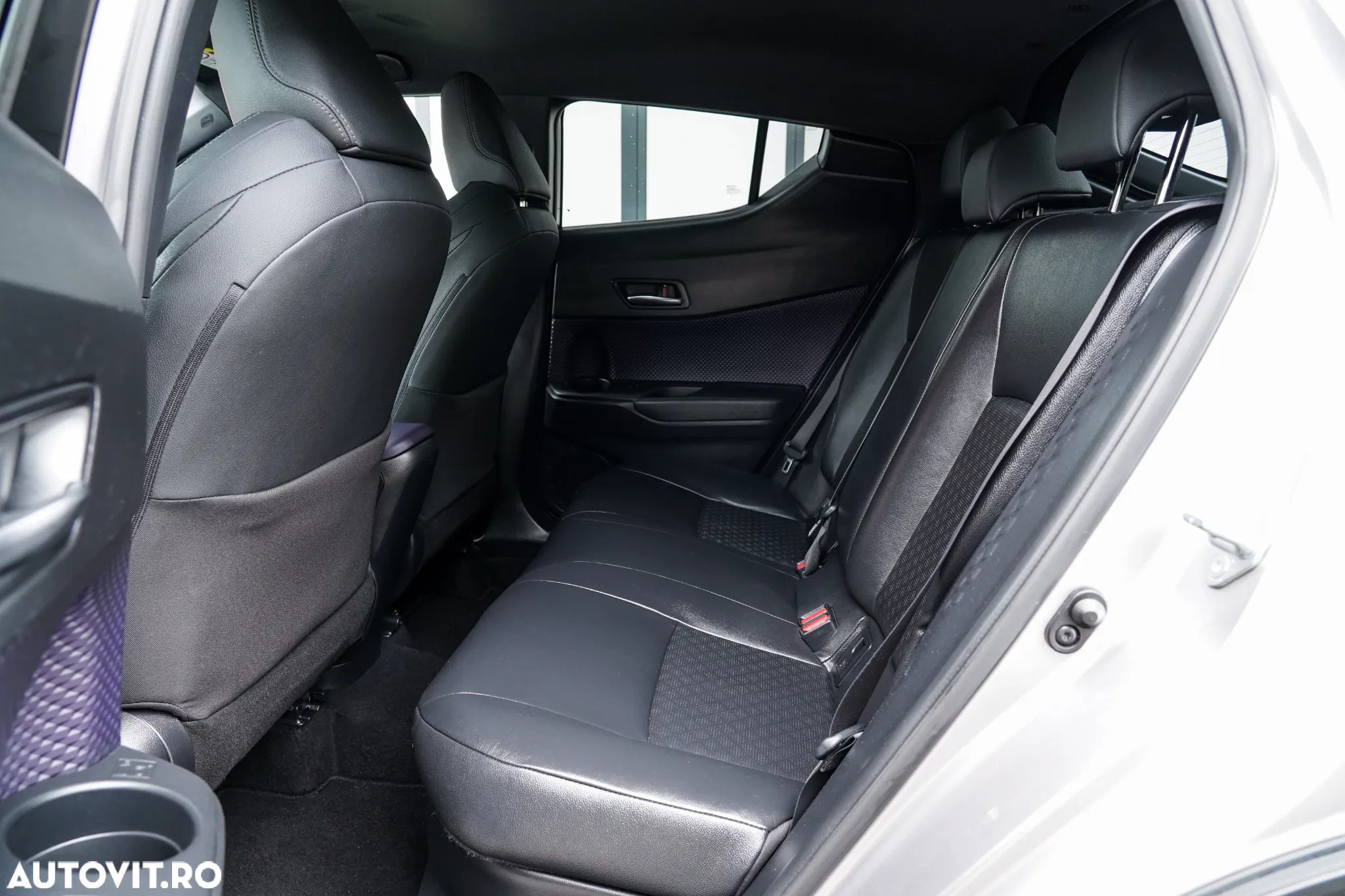 Toyota C-HR 1.8 HEV 140 CP 4x2 CVT Exclusive - 7