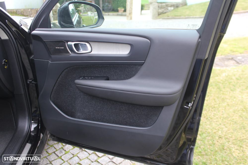 Volvo XC 40 2.0 D3 Inscription - 22