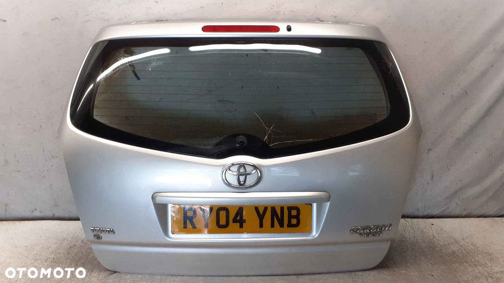 / KLAPA TYŁ BAGAŻNIKA DO TOYOTA COROLLA VERSO 199 SREBRNA - 1