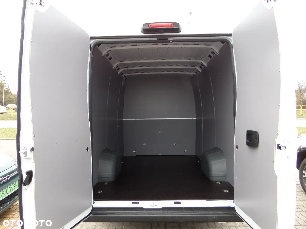 Fiat Nowy Model Ducato L4H2 140KM Furgon brygadówka 7 osobowy seria 2 - 6