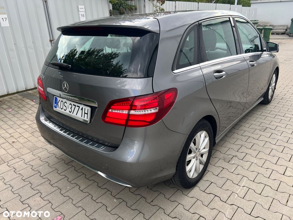 Mercedes-Benz Klasa B 180 d 7G-DCT Peak Edition - 4