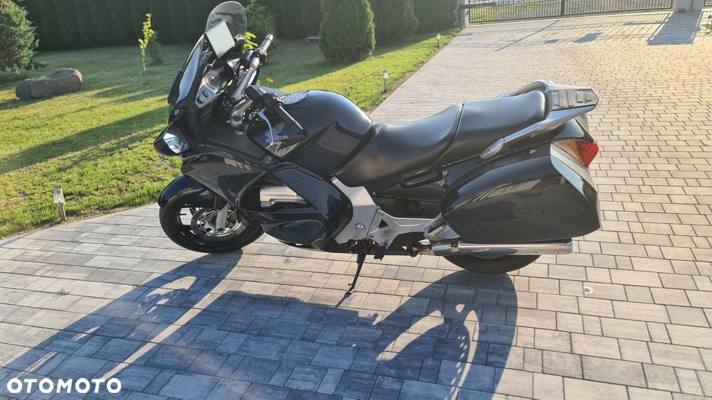 Honda ST - 3
