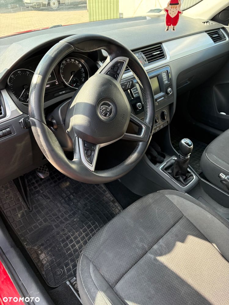 Skoda RAPID Spb 1.2 TSI Ambition - 15