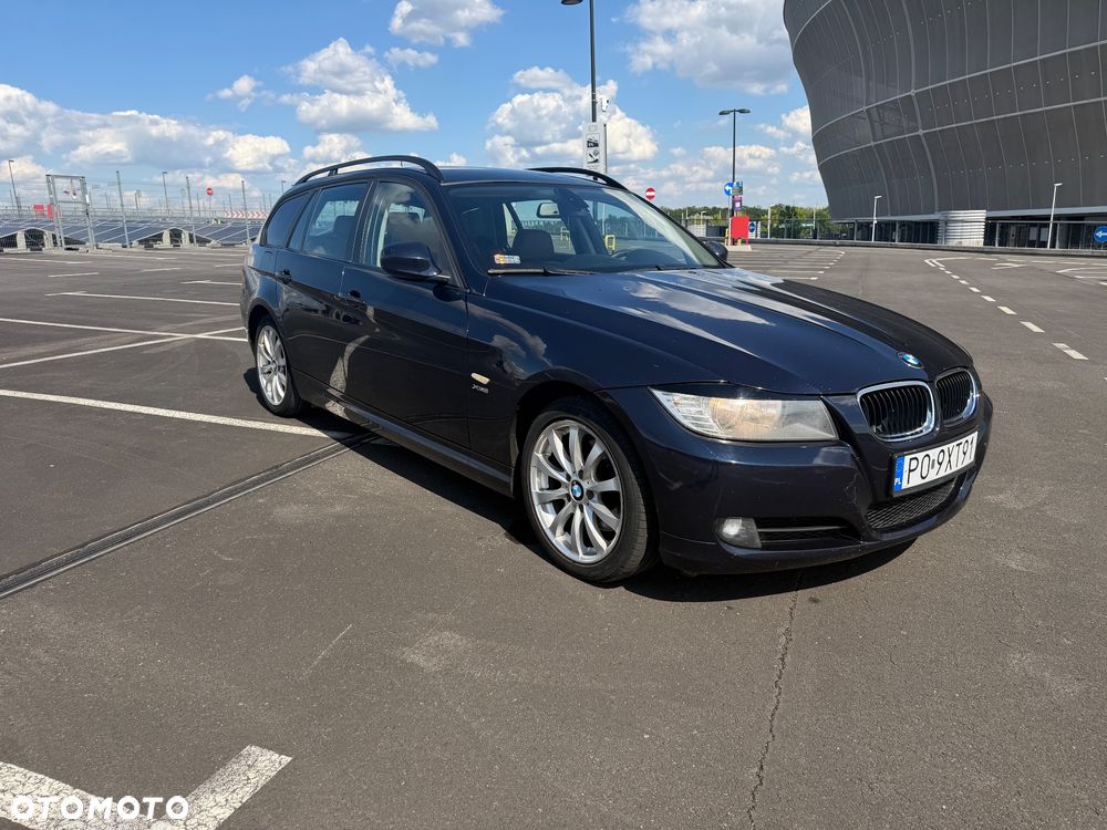 BMW Seria 3 320d xDrive DPF - 2