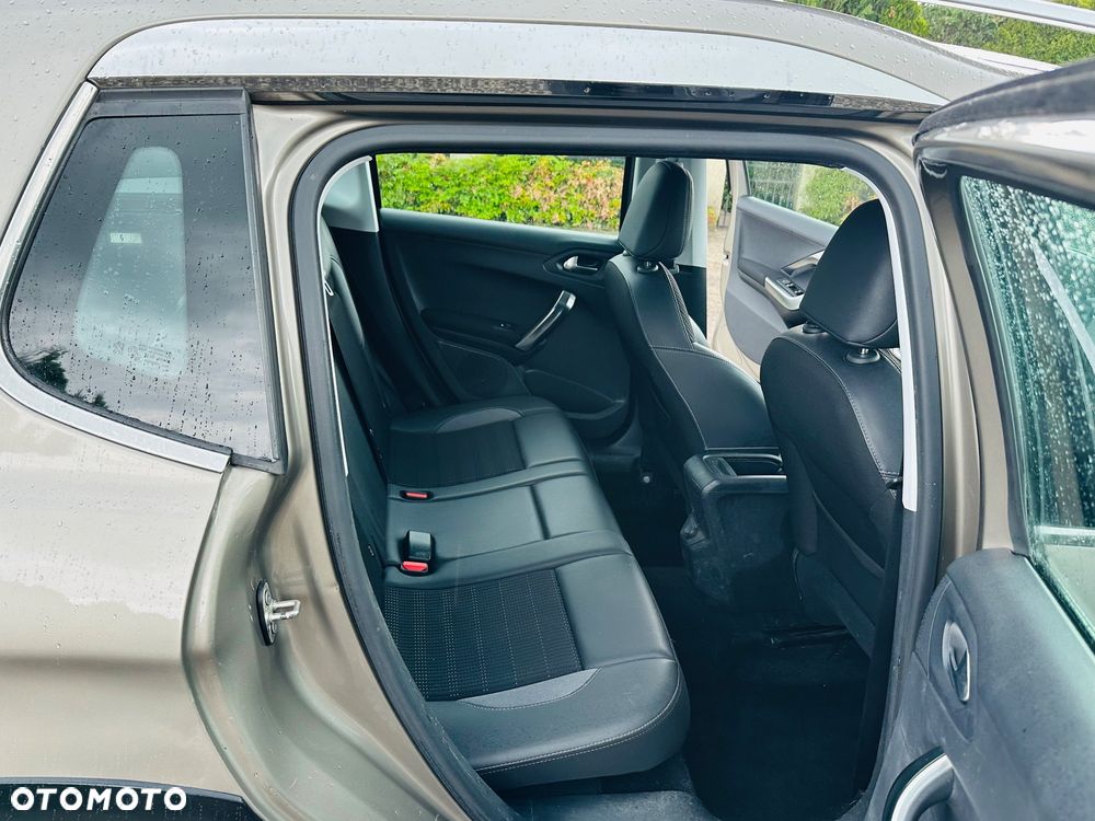 Peugeot 2008 BlueHDi 100 STOP & START Allure - 14