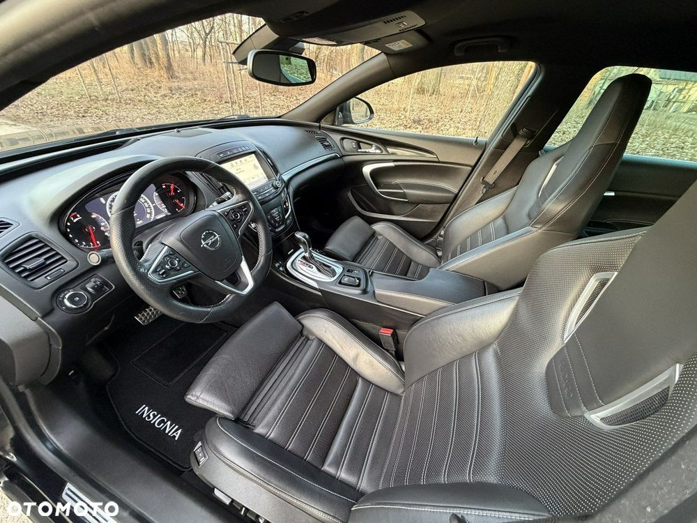 Opel Insignia - 23