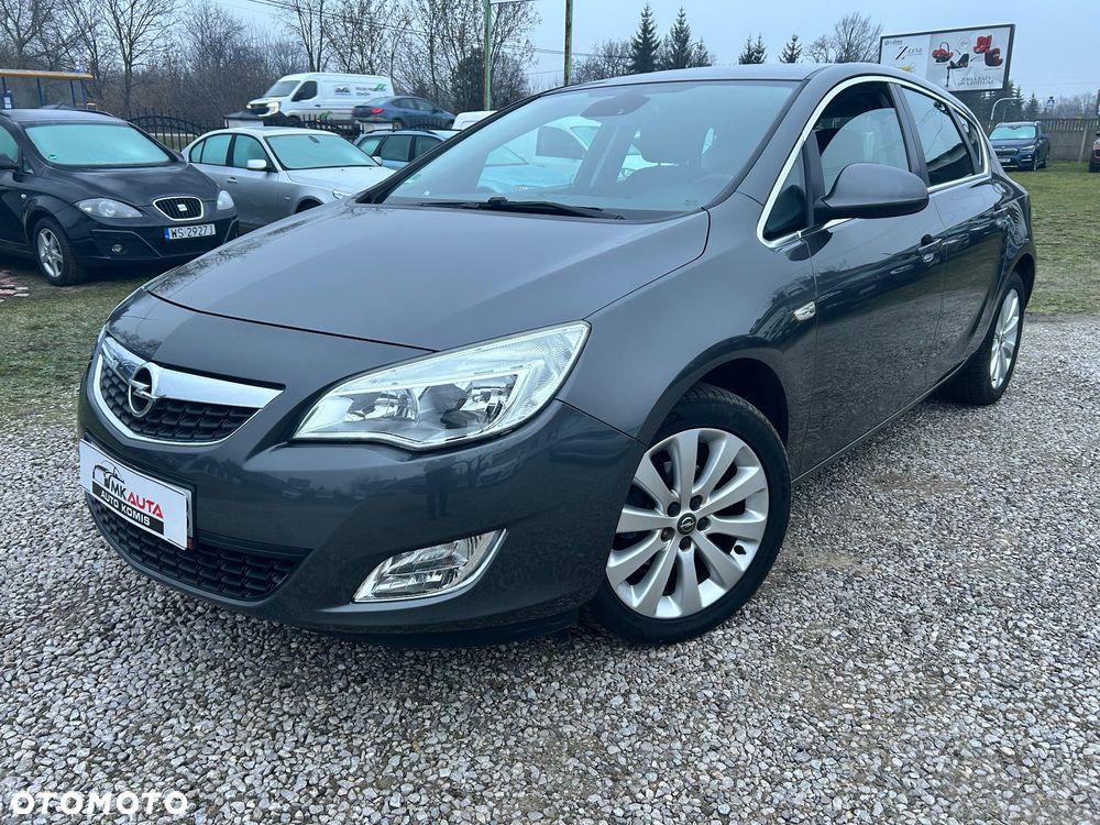 Opel Astra 1.4 Turbo Cosmo - 1