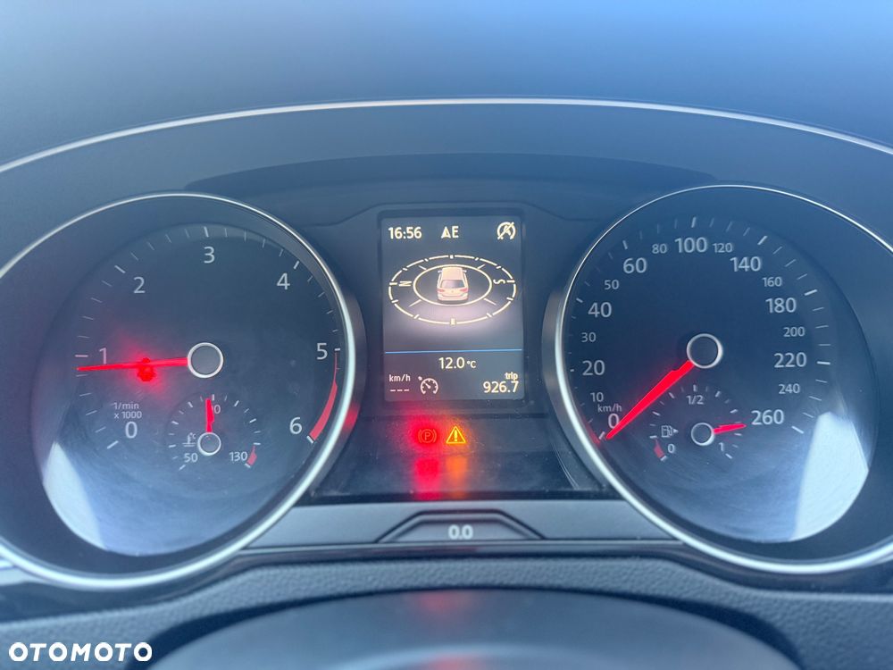 Volkswagen Passat - 15