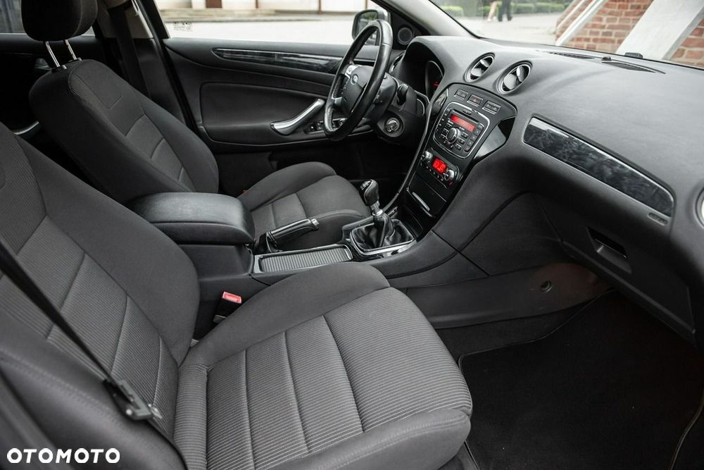 Ford Mondeo 1.6 TDCi Gold X - 9