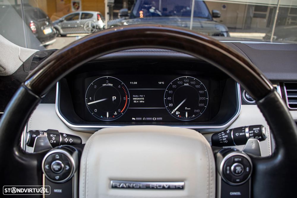 Land Rover Range Rover 3.0 TDV6 Autobiography - 17