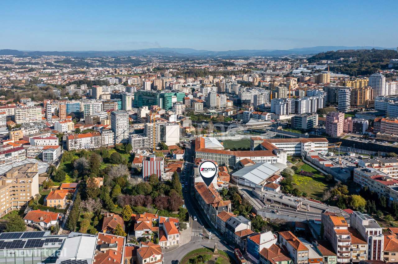 Moradia T3 com Jardim no centro da Cidade - Grande imagem: 4/51