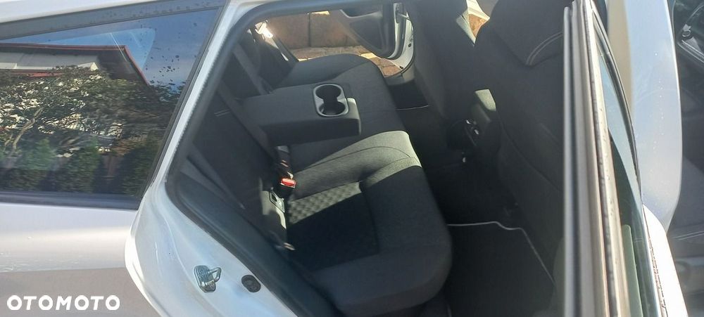 Toyota Corolla 1.8 Hybrid Comfort - 14