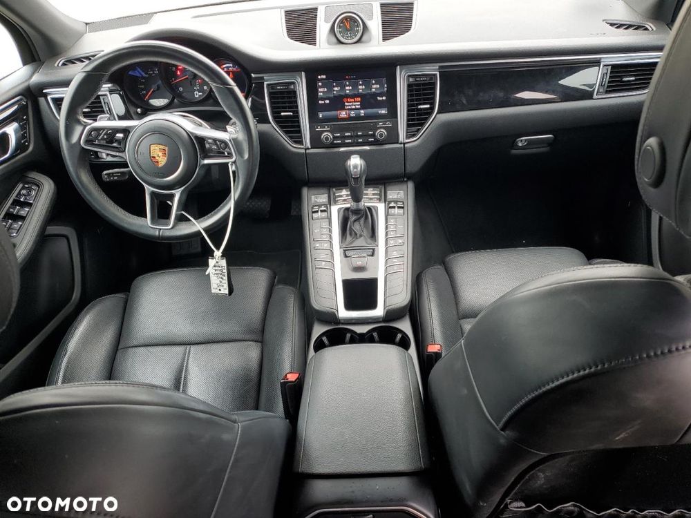 Porsche Macan Standard - 8